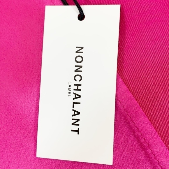 NONchalant Danette Satin Sleeveless Mini Dress Size Medium - Picture 9 of 11